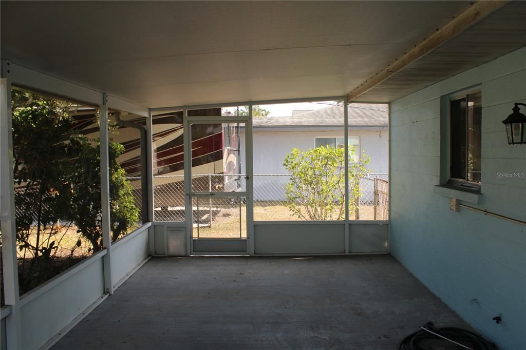 En Renta: $2,495 (4 camas, 2 baños, 1105 Pies cuadrados)