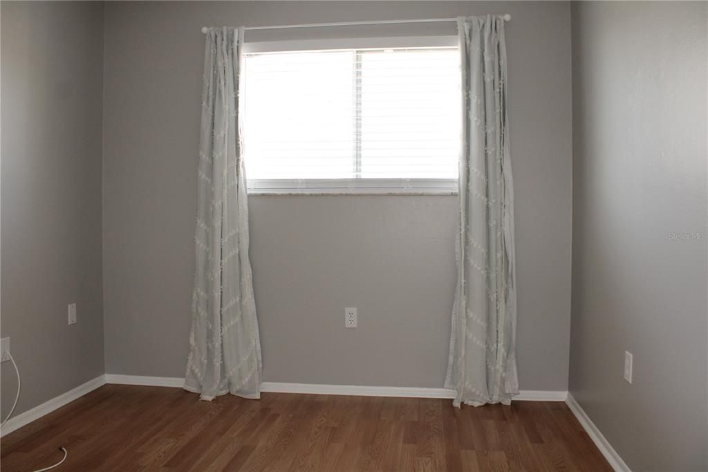 En Renta: $2,495 (4 camas, 2 baños, 1105 Pies cuadrados)