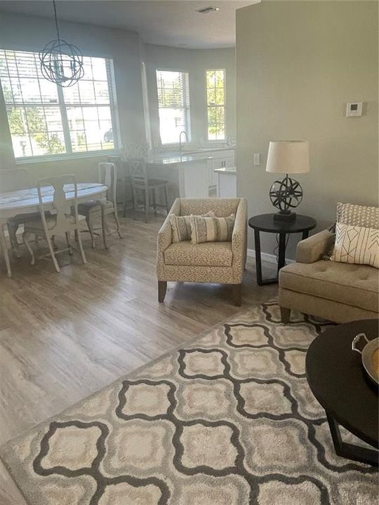 В аренду: $2,400 (3 спален, 2 ванн, 1397 Квадратных фут)