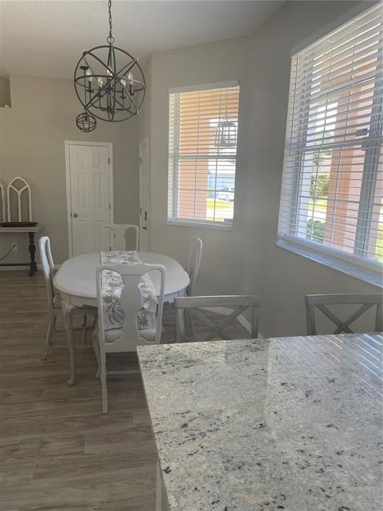 В аренду: $2,400 (3 спален, 2 ванн, 1397 Квадратных фут)