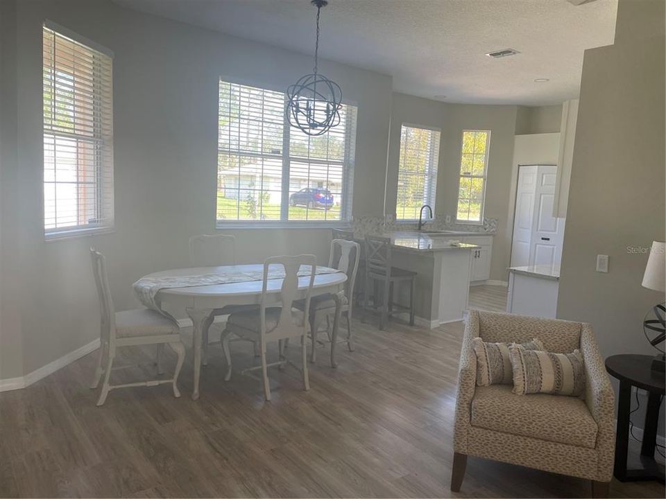 В аренду: $2,400 (3 спален, 2 ванн, 1397 Квадратных фут)