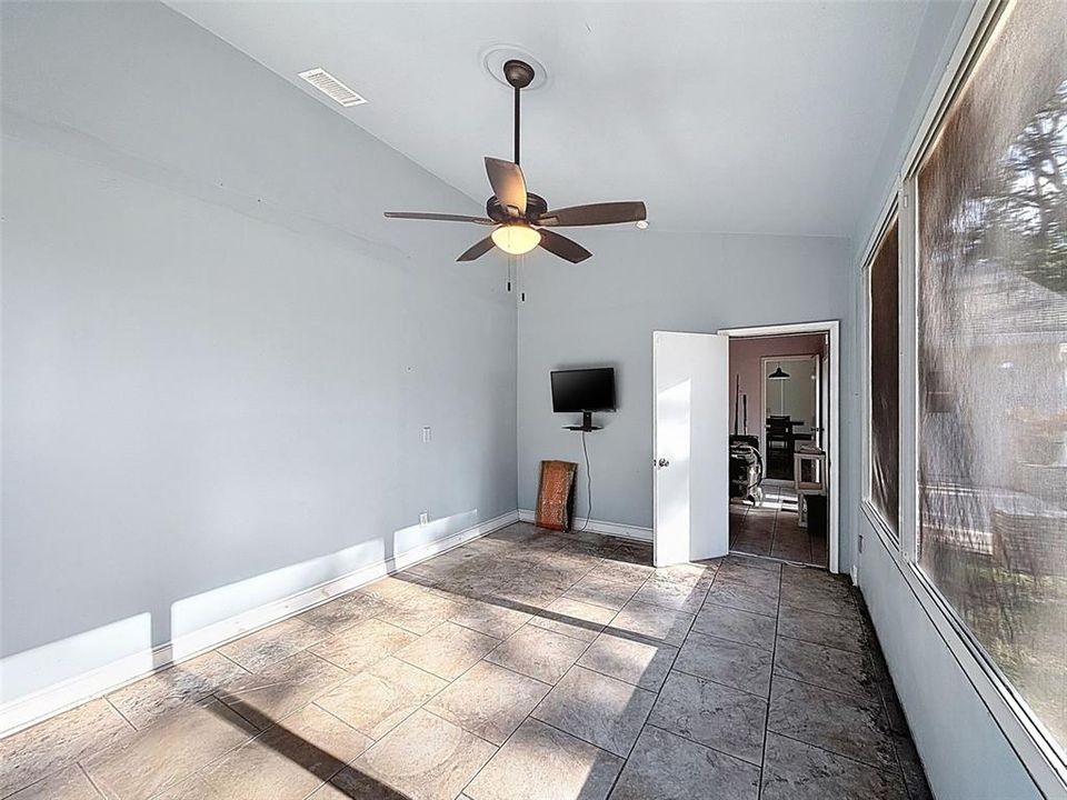 待售: $360,000 (3 贝兹, 2 浴室, 2150 平方英尺)