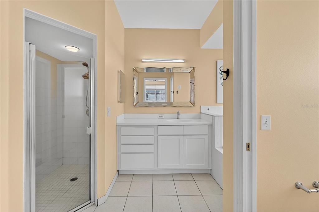 待售: $389,000 (3 贝兹, 2 浴室, 1781 平方英尺)