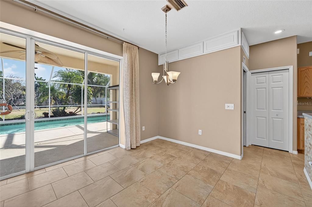 待售: $389,000 (3 贝兹, 2 浴室, 1781 平方英尺)