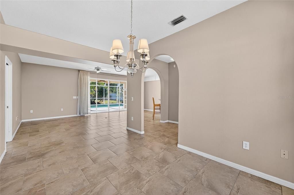 待售: $389,000 (3 贝兹, 2 浴室, 1781 平方英尺)