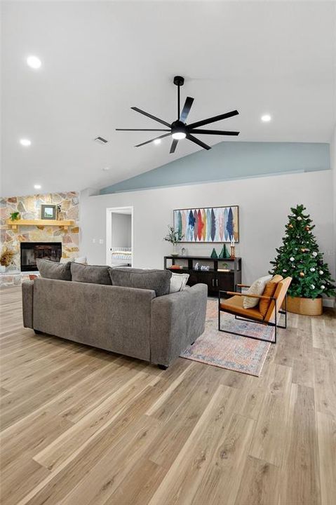 待售: $448,888 (5 贝兹, 3 浴室, 2784 平方英尺)