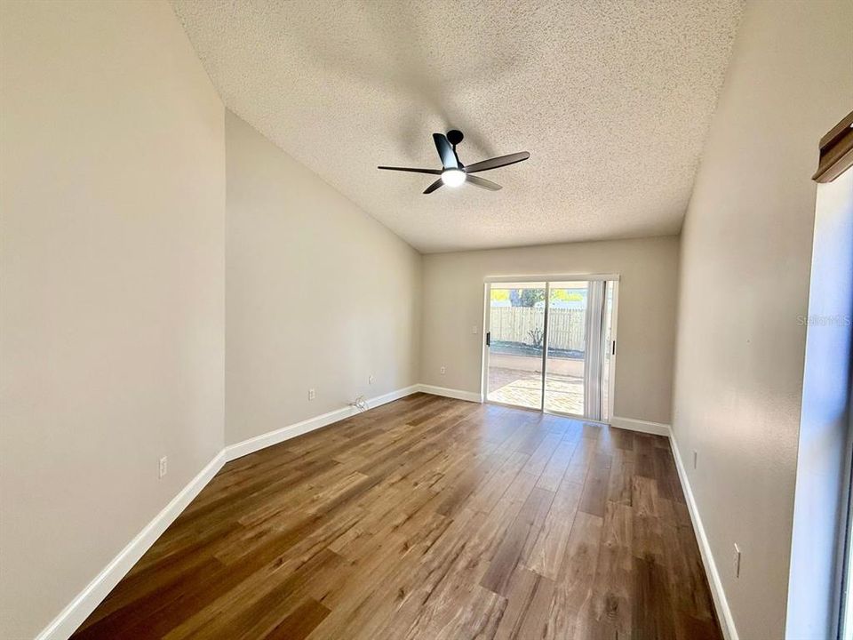 For Rent: $2,950 (4 beds, 2 baths, 1580 Square Feet)