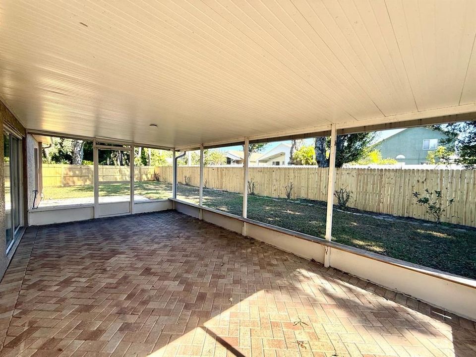 For Rent: $2,950 (4 beds, 2 baths, 1580 Square Feet)