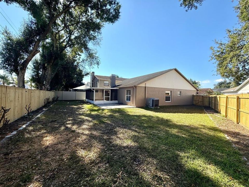 For Rent: $2,950 (4 beds, 2 baths, 1580 Square Feet)