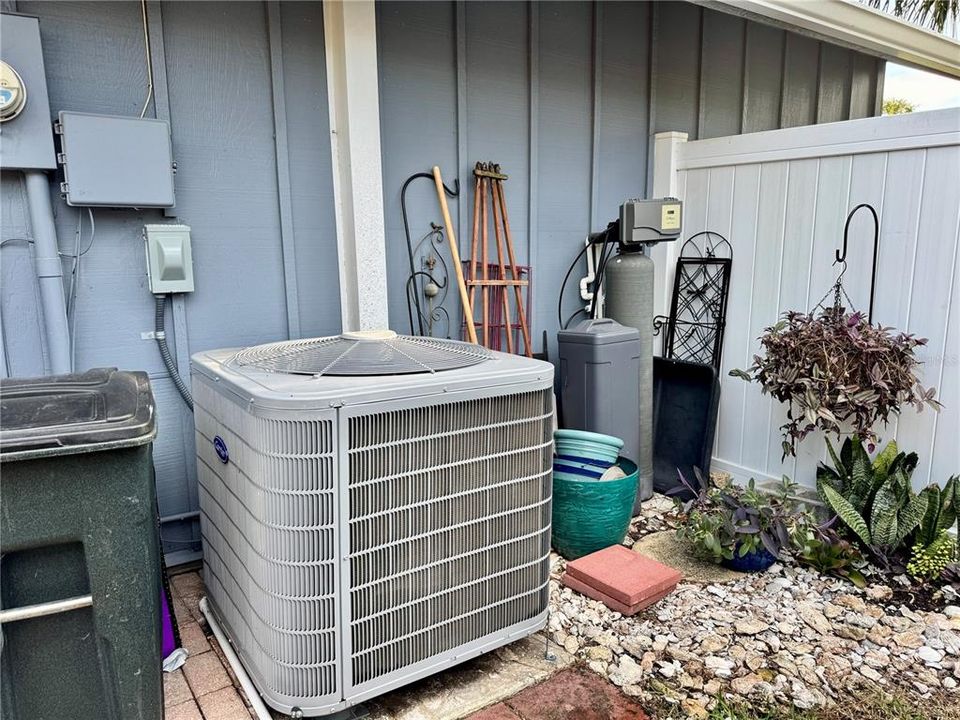 En Venta: $699,900 (3 camas, 2 baños, 2014 Pies cuadrados)