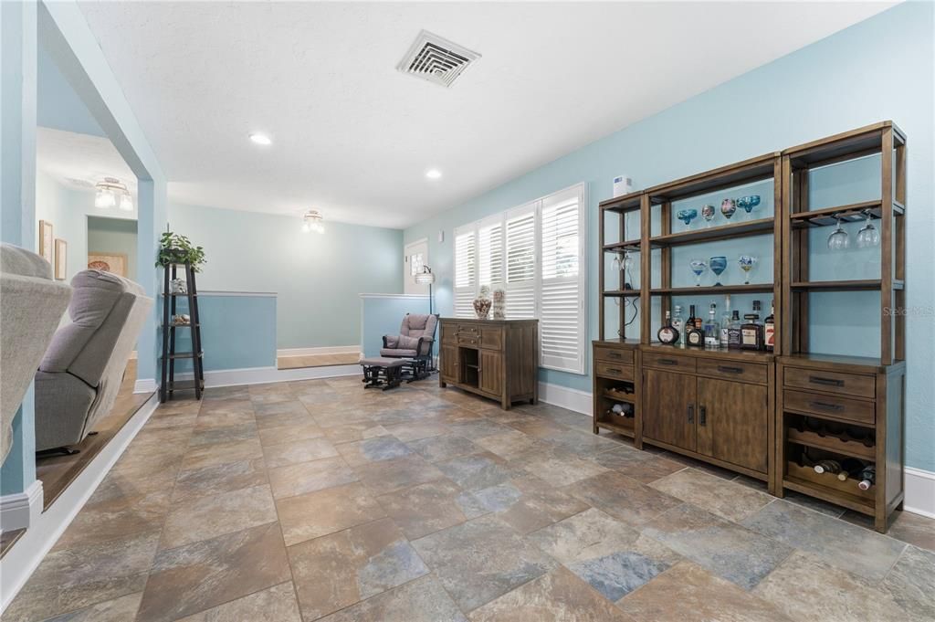 На продажу: $699,900 (3 спален, 2 ванн, 2014 Квадратных фут)