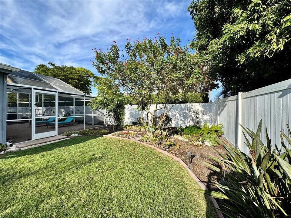 En Venta: $699,900 (3 camas, 2 baños, 2014 Pies cuadrados)