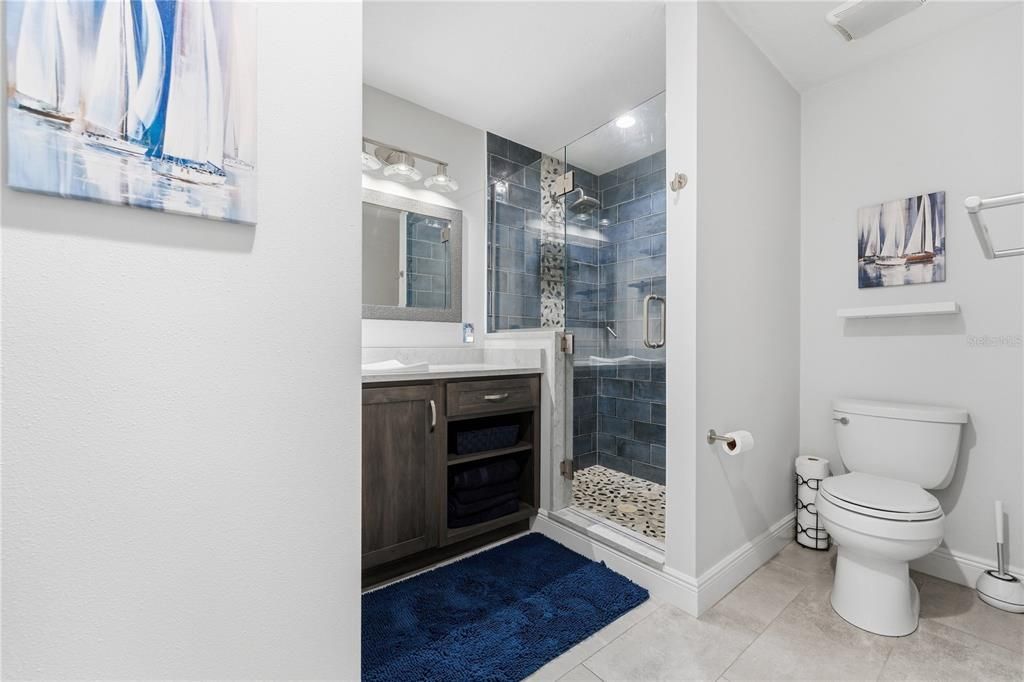 На продажу: $699,900 (3 спален, 2 ванн, 2014 Квадратных фут)