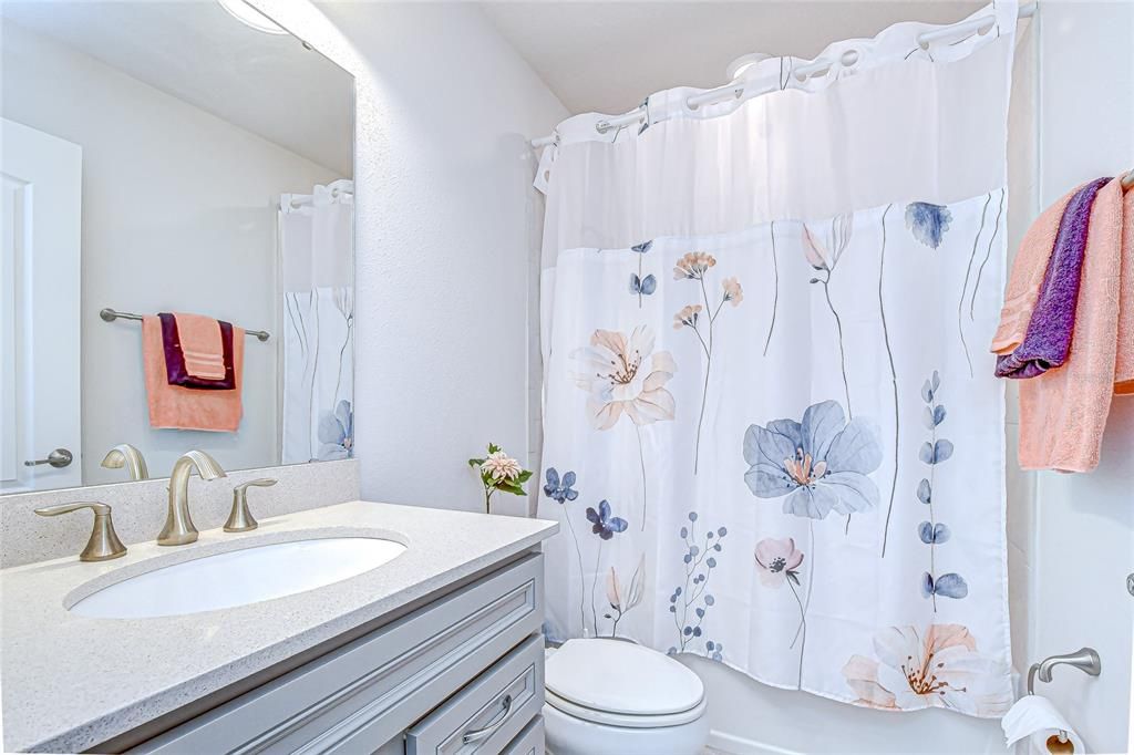 En Venta: $550,000 (5 camas, 4 baños, 3245 Pies cuadrados)