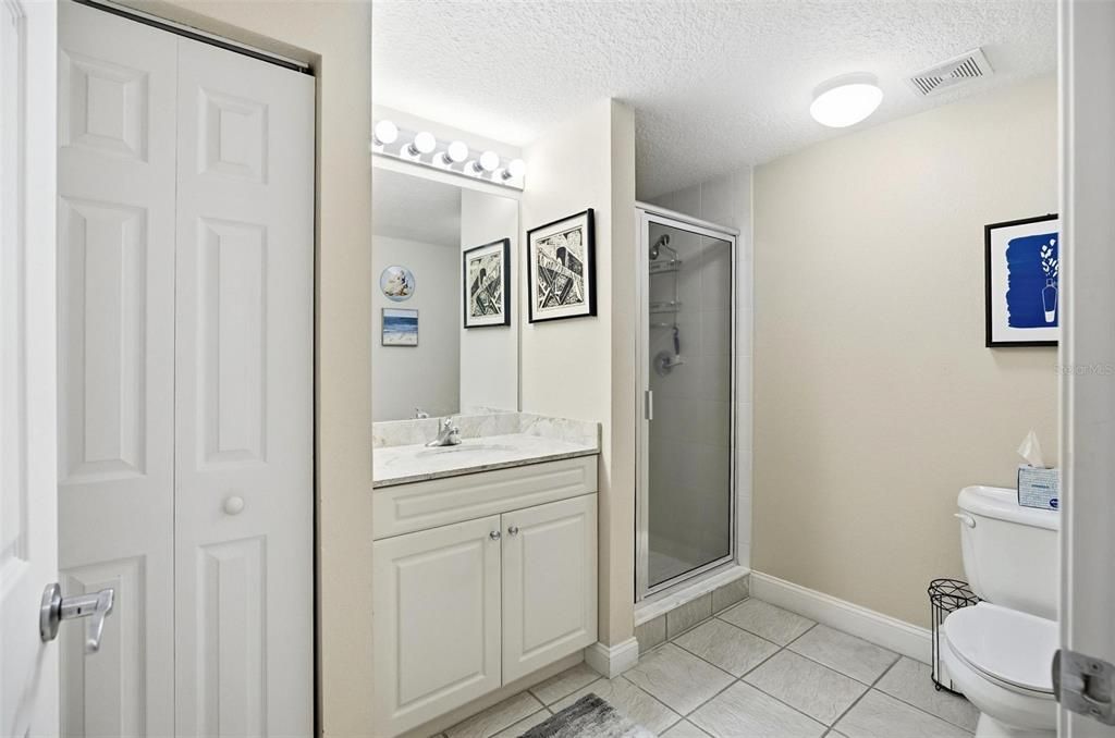 For Rent: $3,100 (3 beds, 2 baths, 1640 Square Feet)