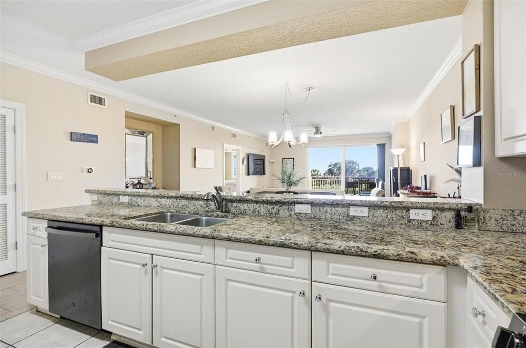 For Rent: $3,100 (3 beds, 2 baths, 1640 Square Feet)