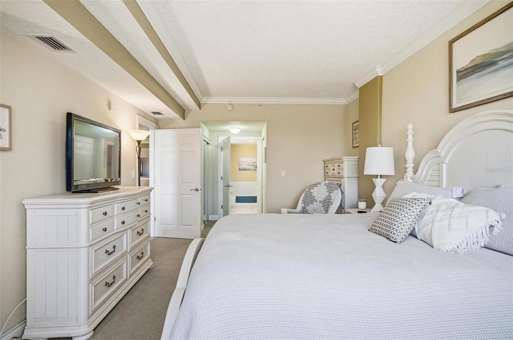 For Rent: $3,100 (3 beds, 2 baths, 1640 Square Feet)