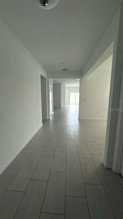 En Venta: $324,990 (4 camas, 2 baños, 2164 Pies cuadrados)