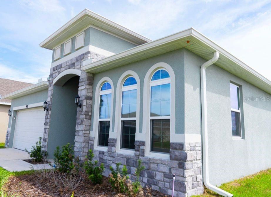 En Venta: $324,990 (4 camas, 2 baños, 2164 Pies cuadrados)