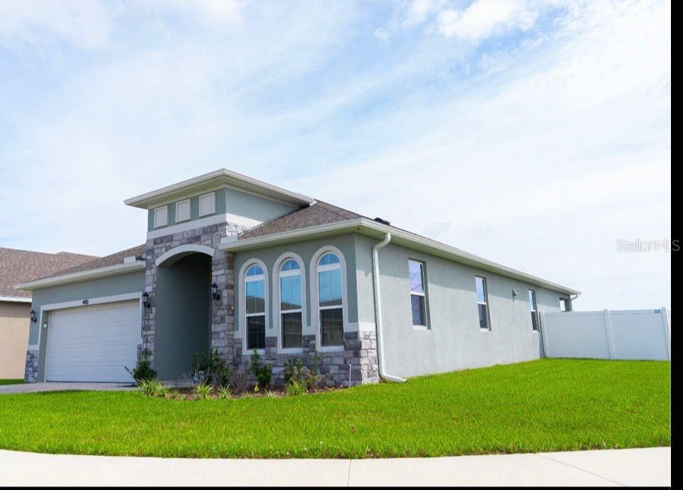 En Venta: $324,990 (4 camas, 2 baños, 2164 Pies cuadrados)