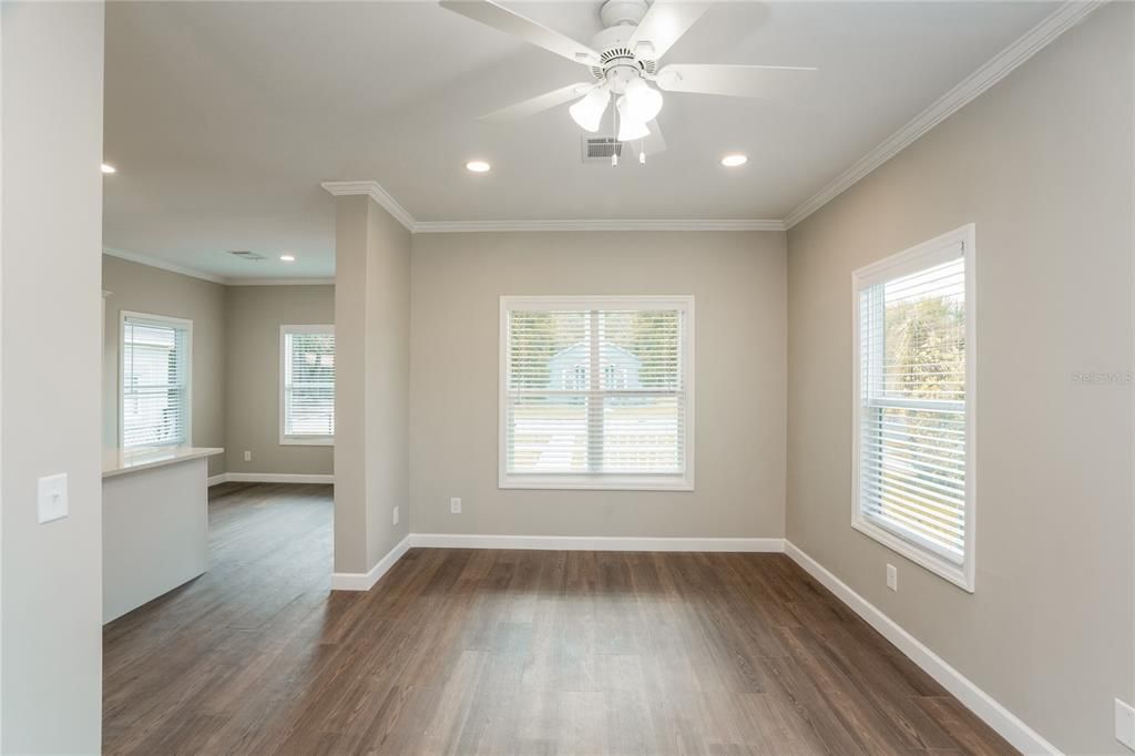 В аренду: $2,310 (3 спален, 1 ванн, 868 Квадратных фут)