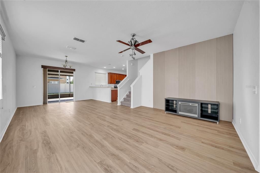 На продажу: $464,900 (3 спален, 2 ванн, 2112 Квадратных фут)