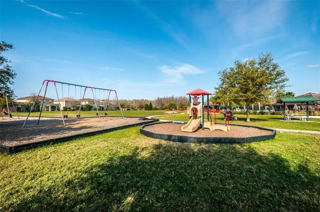 На продажу: $464,900 (3 спален, 2 ванн, 2112 Квадратных фут)