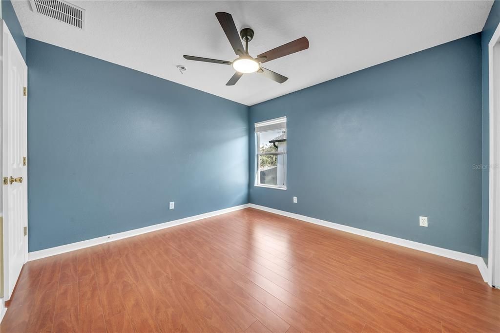 На продажу: $464,900 (3 спален, 2 ванн, 2112 Квадратных фут)