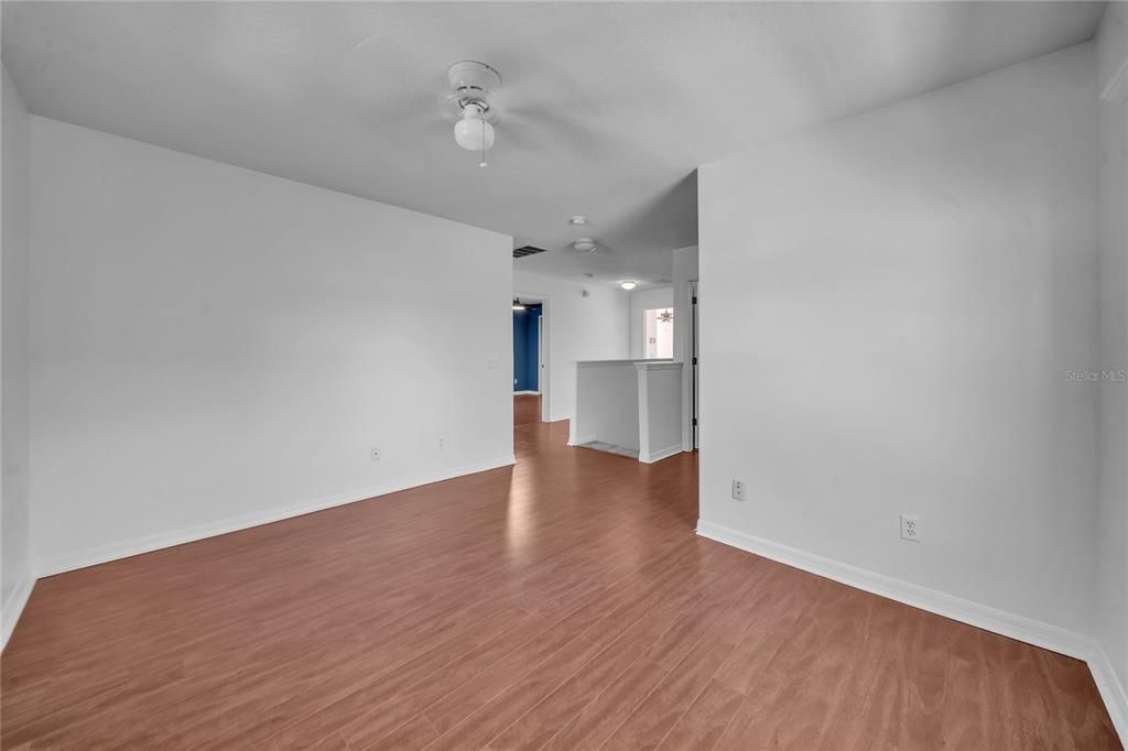 На продажу: $464,900 (3 спален, 2 ванн, 2112 Квадратных фут)