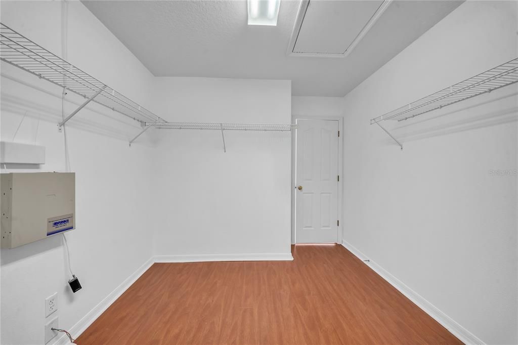 На продажу: $464,900 (3 спален, 2 ванн, 2112 Квадратных фут)