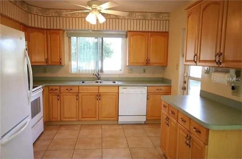 En Renta: $1,750 (2 camas, 2 baños, 1056 Pies cuadrados)