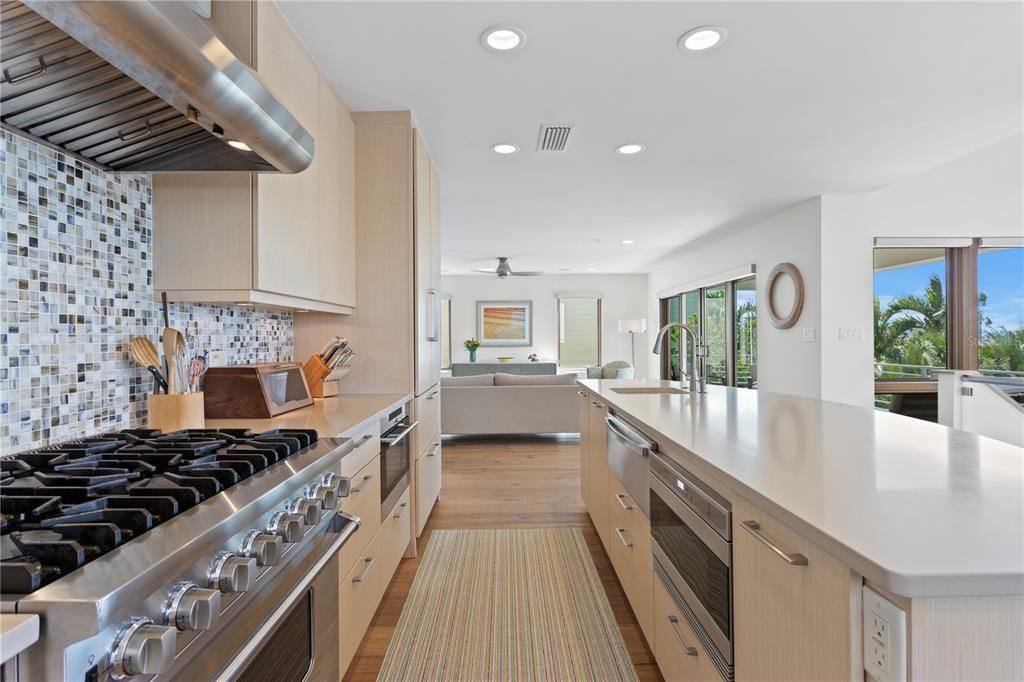 En Venta: $3,750,000 (4 camas, 3 baños, 2006 Pies cuadrados)