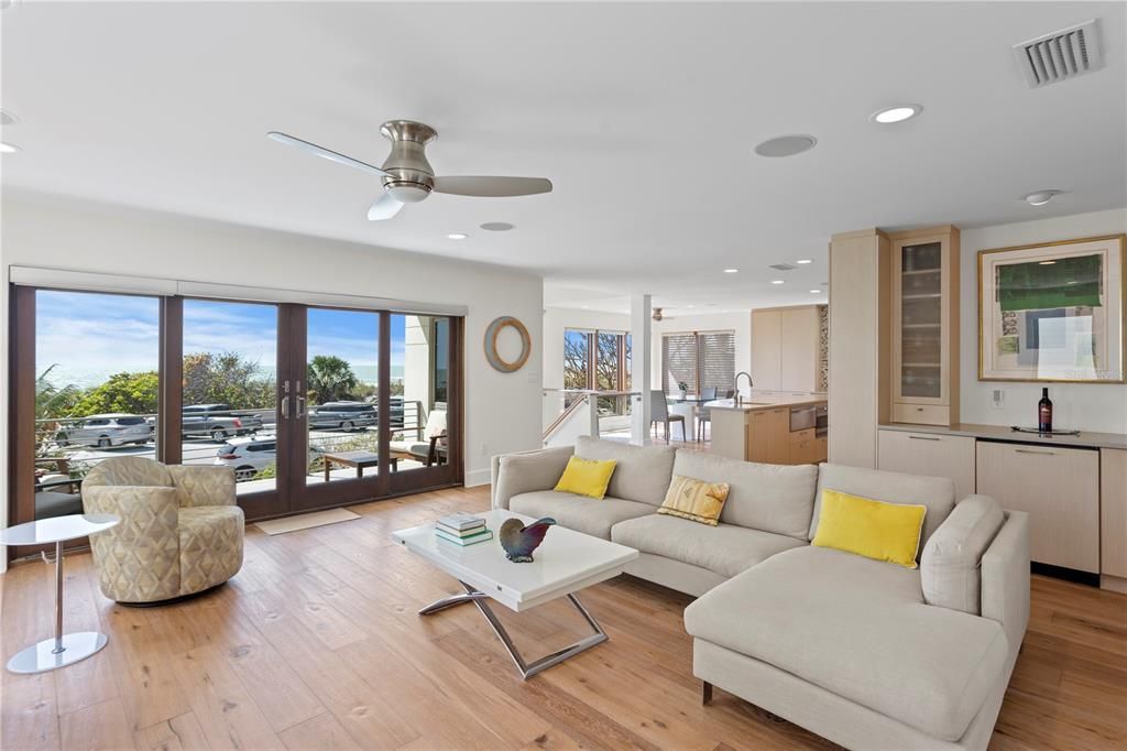 En Venta: $3,750,000 (4 camas, 3 baños, 2006 Pies cuadrados)