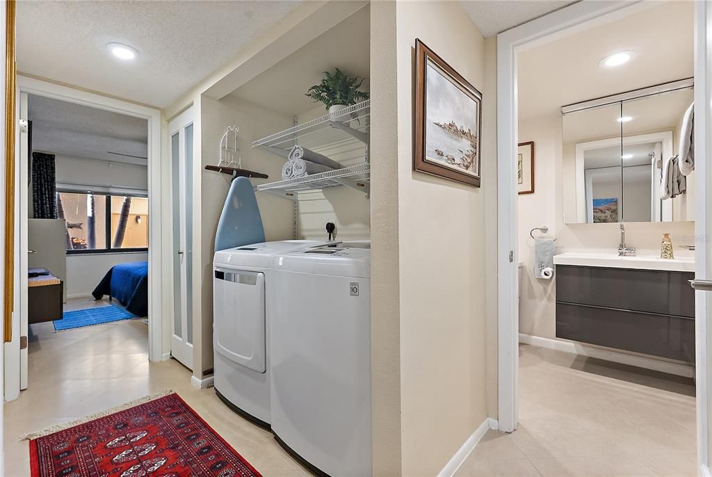 На продажу: $655,000 (2 спален, 2 ванн, 1220 Квадратных фут)