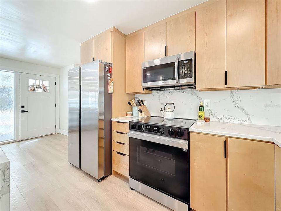 For Sale: $650,000 (4 beds, 2 baths, 1817 Square Feet)