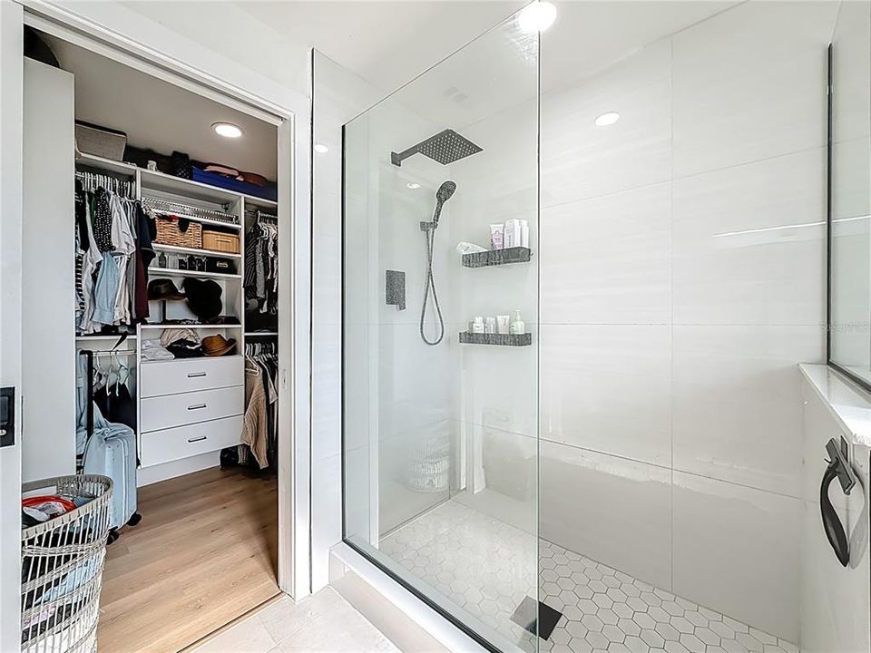 For Sale: $650,000 (4 beds, 2 baths, 1817 Square Feet)