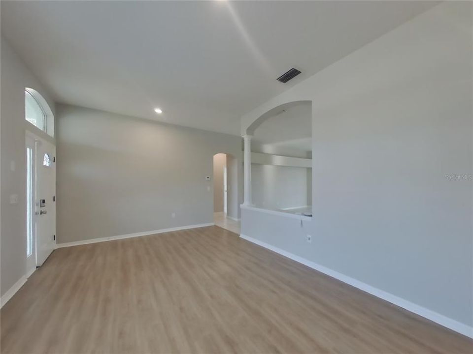 В аренду: $3,229 (4 спален, 3 ванн, 2436 Квадратных фут)