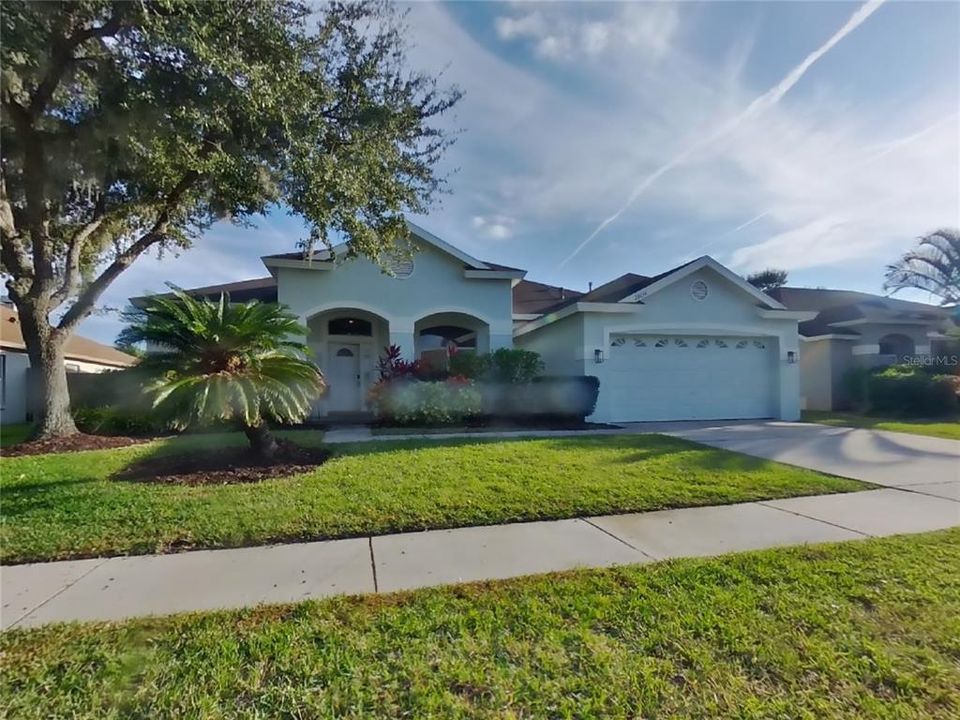 В аренду: $3,229 (4 спален, 3 ванн, 2436 Квадратных фут)