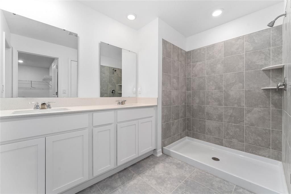 En Renta: $2,200 (4 camas, 2 baños, 1817 Pies cuadrados)