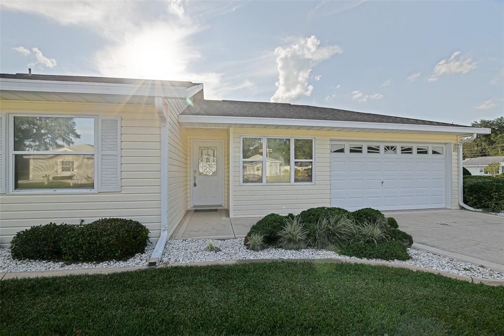 For Sale: $209,000 (2 beds, 2 baths, 1240 Square Feet)