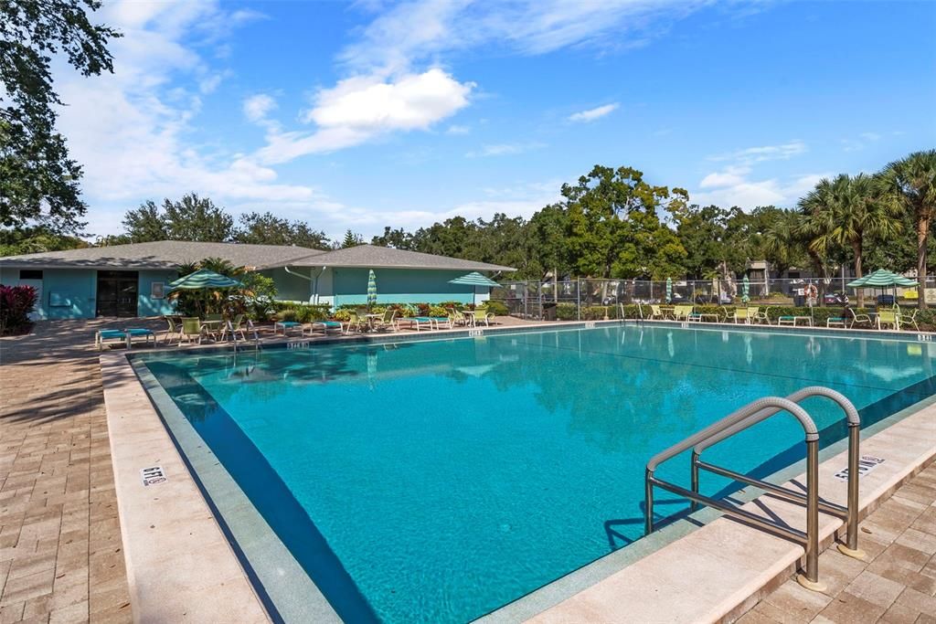 For Sale: $219,000 (2 beds, 2 baths, 1025 Square Feet)