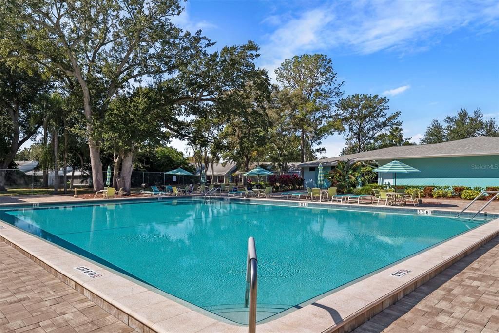 For Sale: $219,000 (2 beds, 2 baths, 1025 Square Feet)