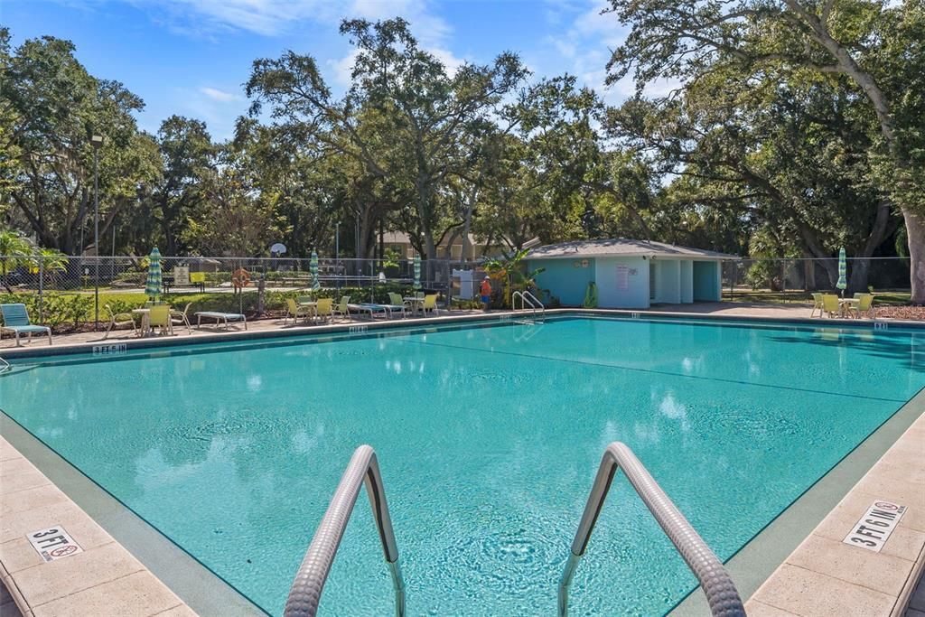 For Sale: $219,000 (2 beds, 2 baths, 1025 Square Feet)