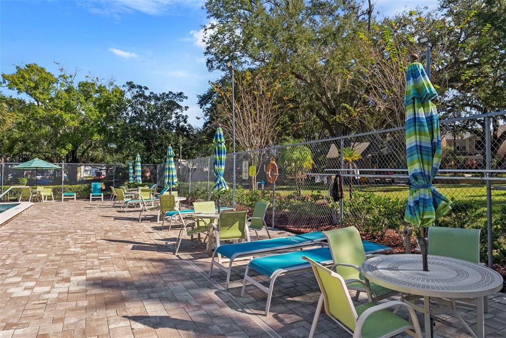 For Sale: $219,000 (2 beds, 2 baths, 1025 Square Feet)