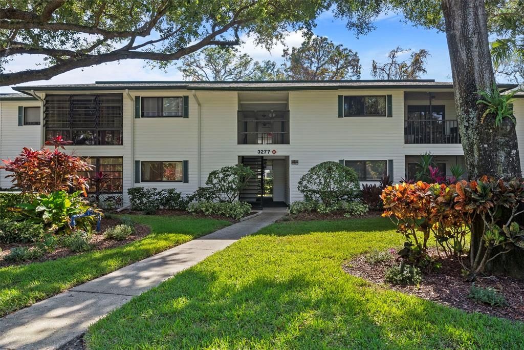 For Sale: $219,000 (2 beds, 2 baths, 1025 Square Feet)