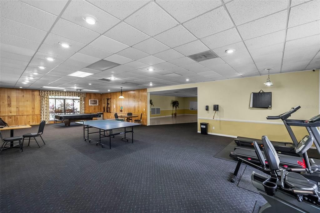 For Sale: $219,000 (2 beds, 2 baths, 1025 Square Feet)