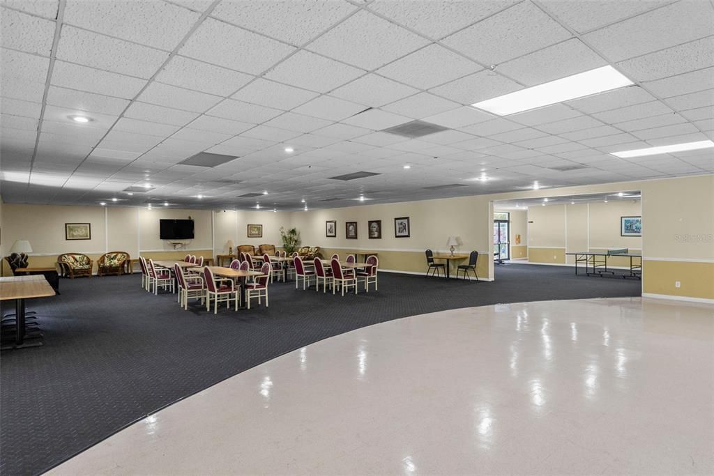 For Sale: $219,000 (2 beds, 2 baths, 1025 Square Feet)