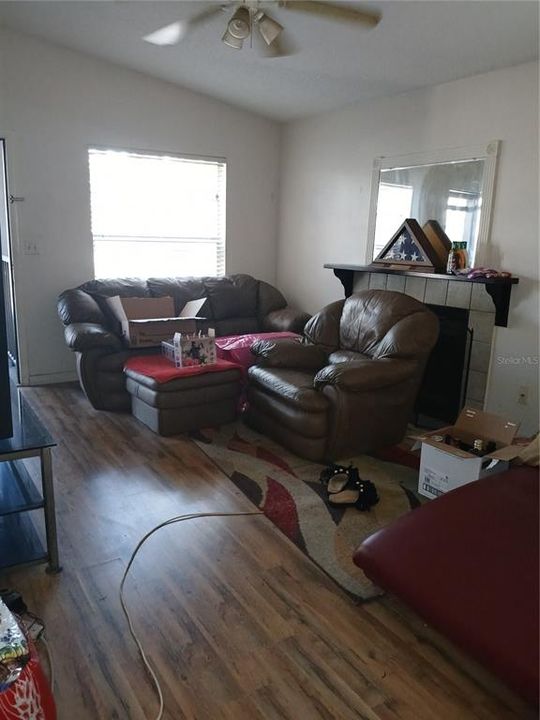 En Venta: $130,000 (2 camas, 2 baños, 912 Pies cuadrados)