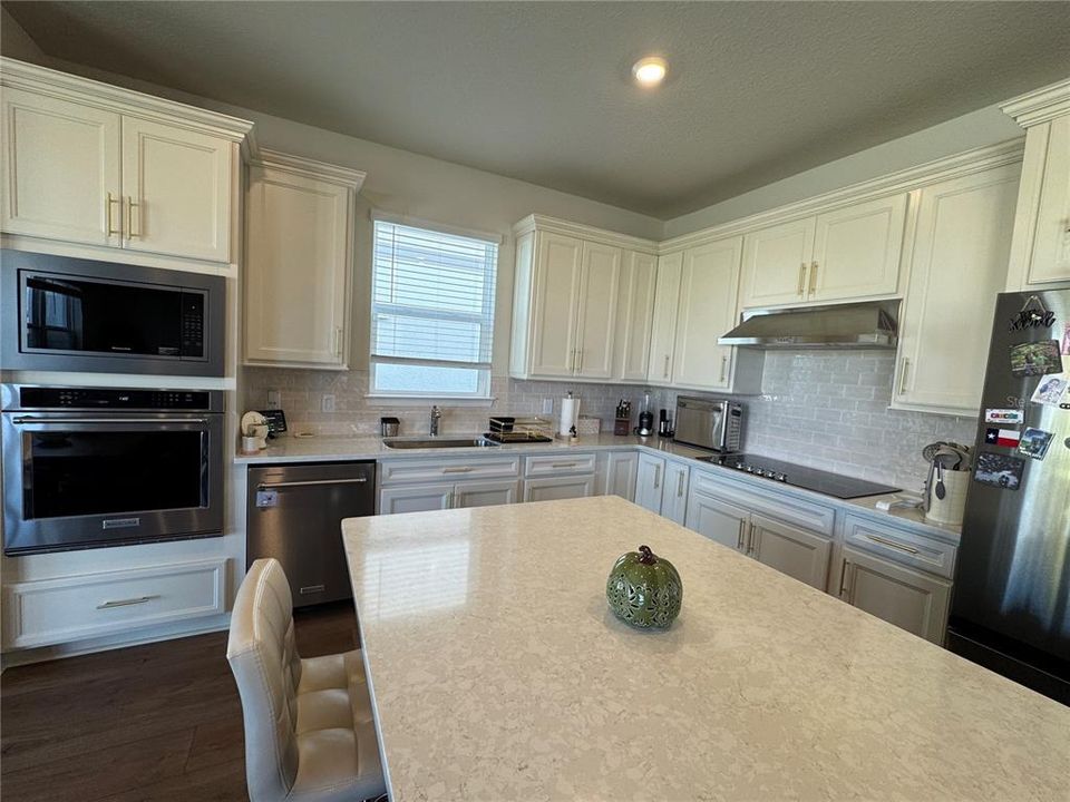 For Rent: $3,000 (4 beds, 3 baths, 2178 Square Feet)