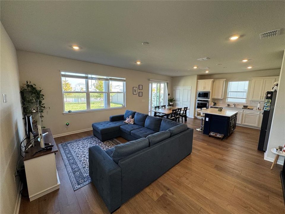 For Rent: $3,000 (4 beds, 3 baths, 2178 Square Feet)